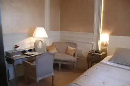 Best Western Premier Grand Monarque & Spa - 77