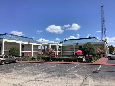 Americas Best Value Inn - - 10