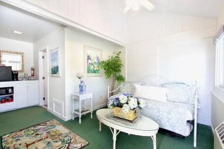 Wilburton Inn - 253