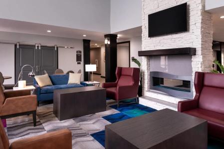 Staybridge Suites - - 2