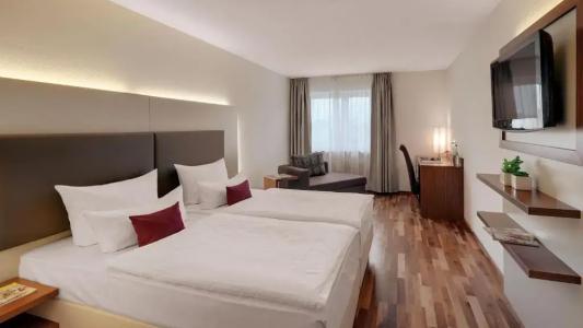 Newton Heilbronn - 27