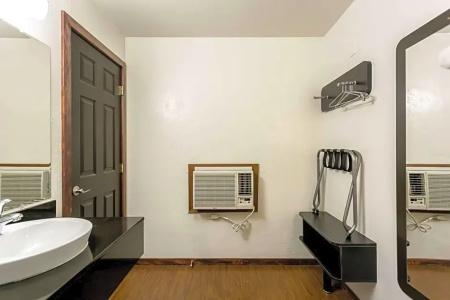 6-Missoula, MT - University - 102