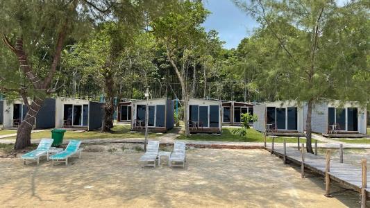 Sandy Beach Bungalows - 15