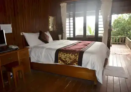 Monkey Island Resort - 1