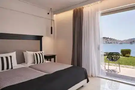 Xenia Poros Image - 1