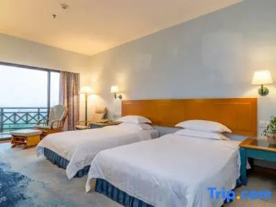 Evergreen Resort - 13