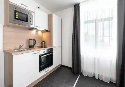 LA serviced - 12