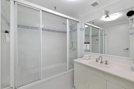 Ultiqa Beach Haven On Broadbeach - 218
