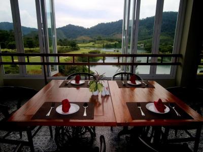 Katathong Golf Resort & Spa - 7