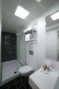 Walk In - 10