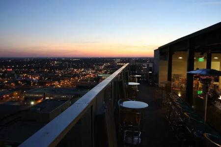 Sheraton Downtown - 43