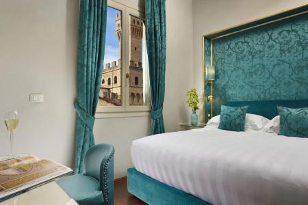 San Firenze Suites & Spa - 77