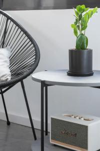 Melo Athens - 158