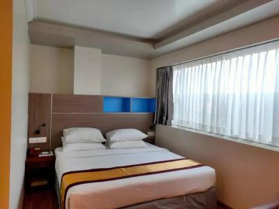 Grand United - Ahlone Branch - 231
