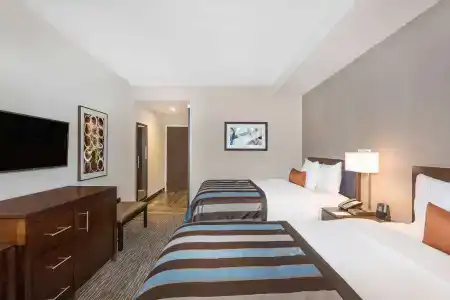 Wingate by Wyndham Miami Airport - 3