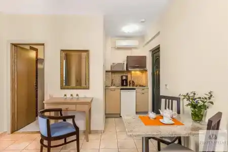 Pilot's Villas Luxury Suites - 68