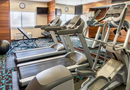 Fairfield Inn & Suites - 15