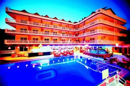 Mustis Royal Plaza - 0