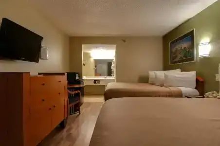 Vagabond Inn North - 25