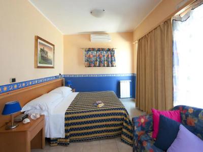Villaggio Albergo Internazionale La Plaja - 98