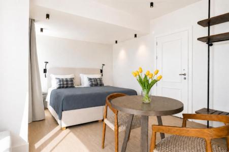 Legacy Gastro Suites - 45