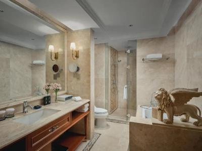 The Venice Raytour Shenzhen (close to HappyValley and Window of the world, has 1500m² outdoor pool) - 59