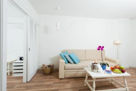 Fergus Style Cala Blanca Suites - 7