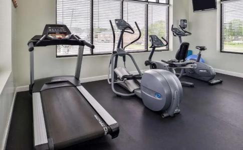 Best Western Plus Holiday Sands Inn & Suites - 19
