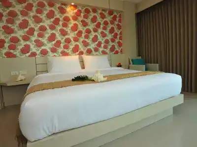 Chalong Beach Front Residence - 1