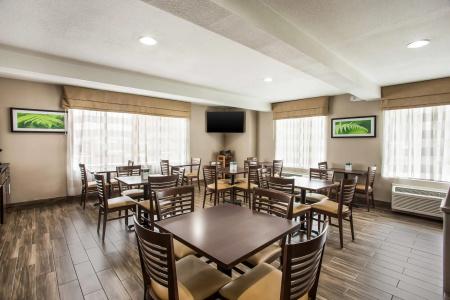 Sleep Inn International Airport - 27