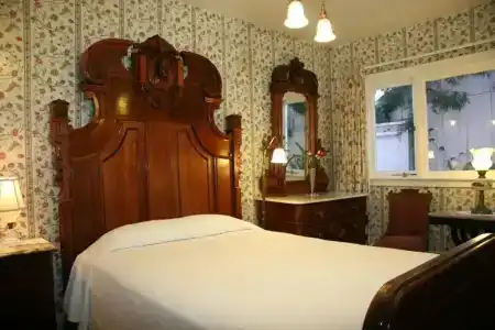 Martine Inn - 54