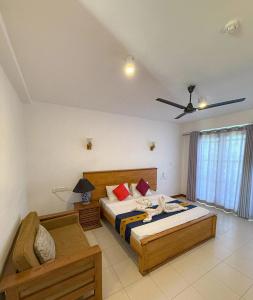 Serendib Beach - 33