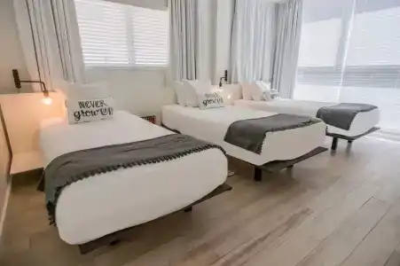 Beach Haus Key Biscayne Contemporary - 46