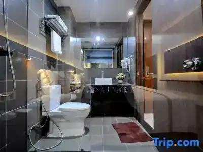 Crown Nguyen Hoang - 63