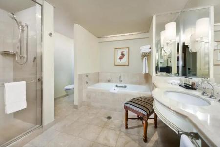 Stamford Plaza - 54