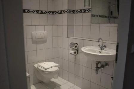 New West Inn Amsterdam - 48
