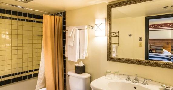 Inn & Spa at Loretto - 9