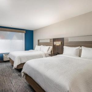 Holiday Inn Express & Suites Vancouver Mall-Portland Area - 30