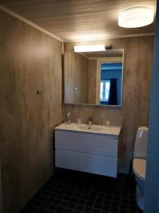 Henningsvær Guesthouse - 67