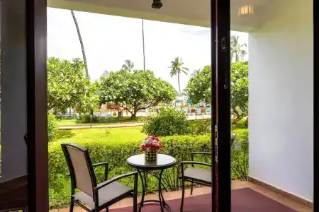 DoubleTree by Hilton Zanzibar - - 50