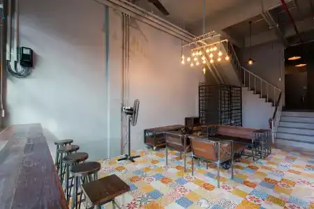 Bloo Hostel - 13