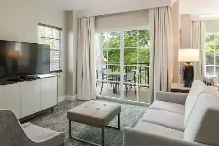Marriott Lakeshore Reserve - 79
