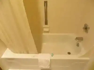 Homestyle Inn and Suites - 7