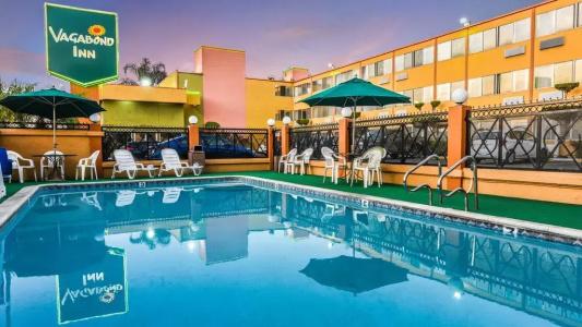 Vagabond Inn - 29