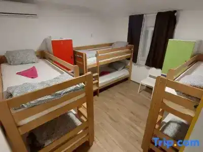 Hostel Inn Downtown - 9