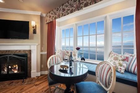 Spindrift Inn - 33