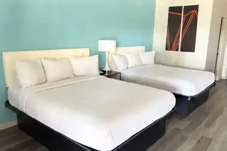 Howard Johnson by Wyndham Phoenix Airport/Downtown Area - 5
