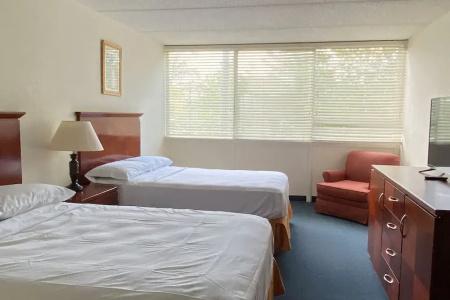 Miami Gardens Inn & Suites - 20