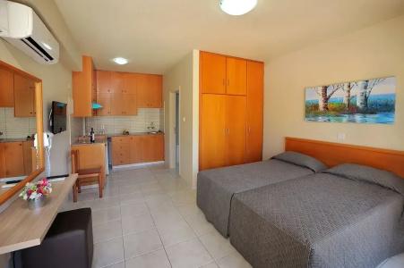Nelia Gardens - 52
