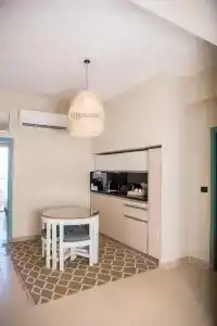 Redcon Suites - 250